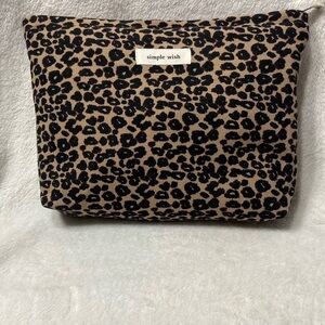 Simple Leopard Print Clutch cosmetic bag